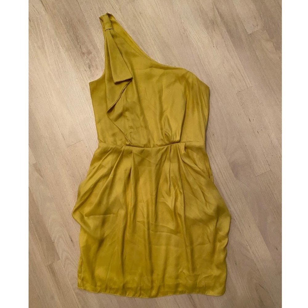 BCBGeneration sexy one shoulder dress size Medium - Picture 1 of 6